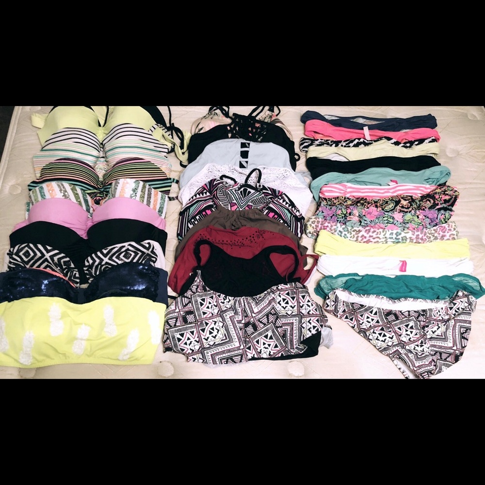Women’s swimsuits - Picture 1 of 1